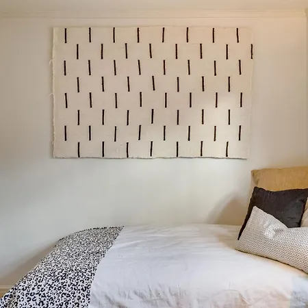 Rhythm - Walk To 12 South - Mins To Broadway Holiday home *