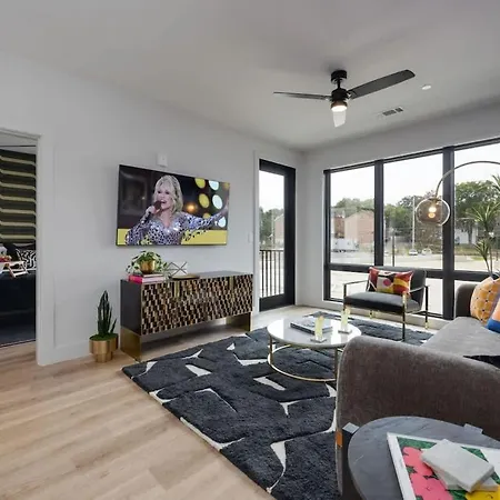 Reverb - Odyssey - Pool & Gym - Heart Of Midtown Holiday home