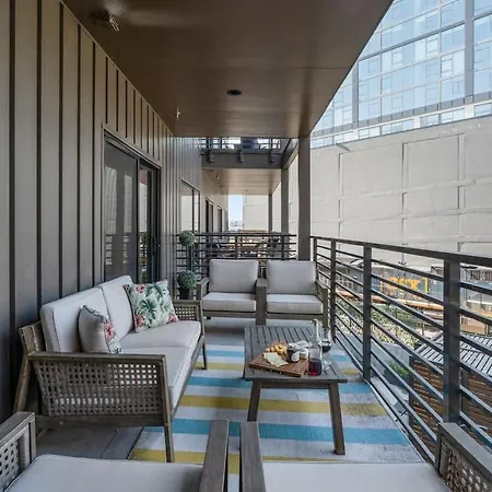 Hyve - Neon Lights - Pool & Gym - Walk To Broadway * Nashville