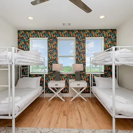 Hurst House - 4 Stylish Homes - Mins To Germantown