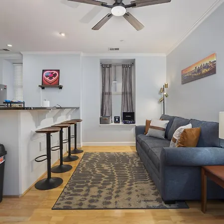 Apartment Historic Honky Tonk Hideaway