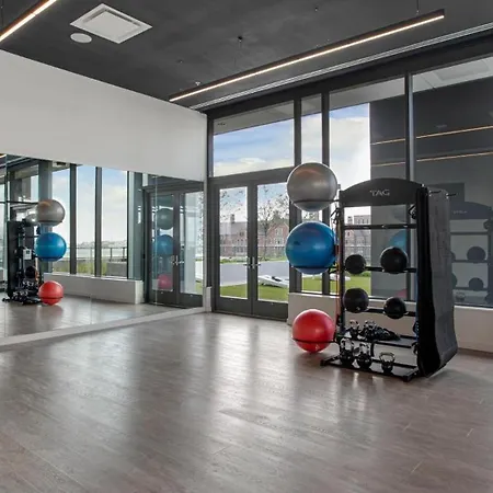 Landing Stunning 2Bd Rooftop Lounge Gym * Nashville