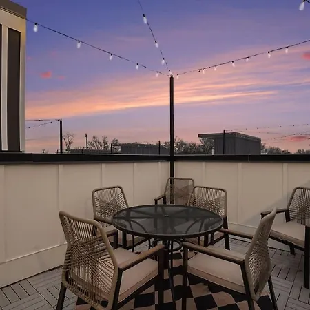 Halo-rooftop Patio & Game Room-mins To Broadway * Nashville
