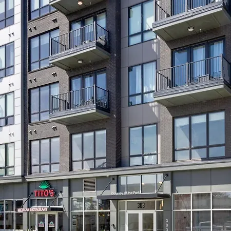 Holiday home New Modern 2bdr In Walkable Midtown W Gym Pool Honkey-tonk By Avantstay *