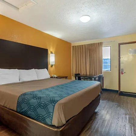 Econo North Motel