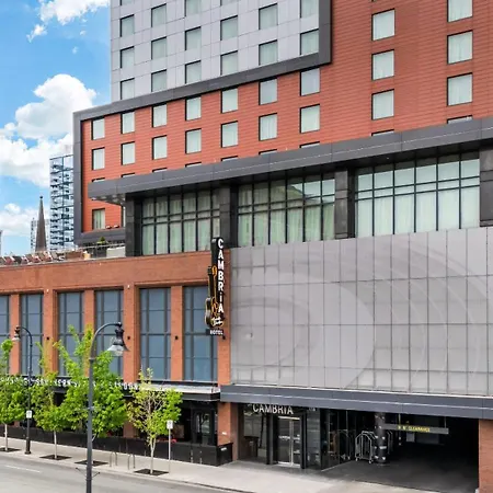 Hotel Cambria Downtown