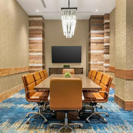 Cambria Downtown Hotel