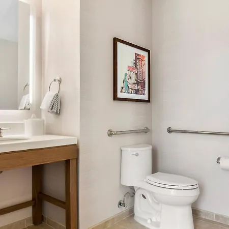 Hotel Cambria Downtown Nashville