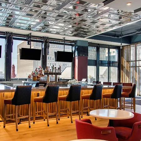 Cambria Downtown Hotel 4*