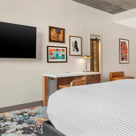 Hotel Cambria Downtown 4*