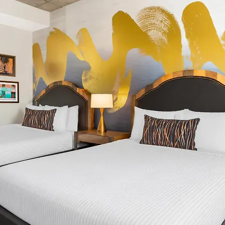 Hotel Cambria Downtown 4*