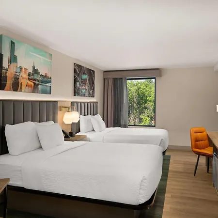 La Quinta By Wyndham Airport/opryland Hotel