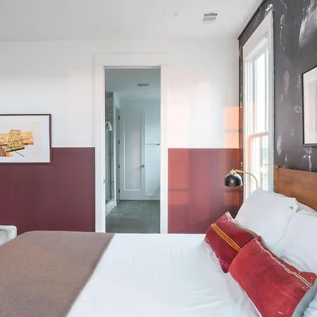 Apartment Linda Emmylou Patsy By Avantstay 3 Unit Buyout W 11br In Heart Of *