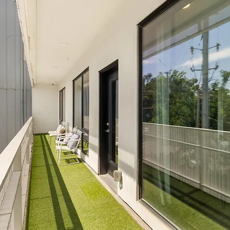 Gulch With Pool Gym Private Patio & Garage Nashville