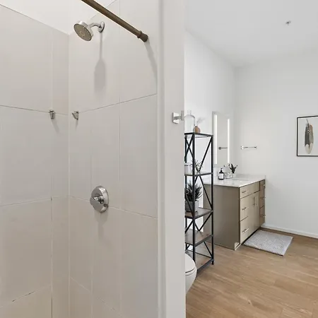Holiday home Gulch With Pool Gym Private Patio & Garage