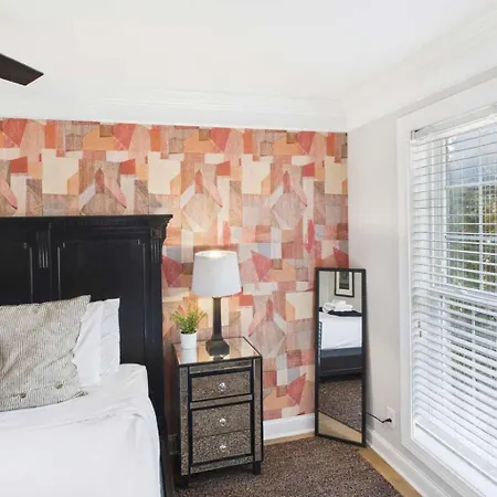Gulch Melody - Private Rooftop - Heart Of Gulch Holiday home