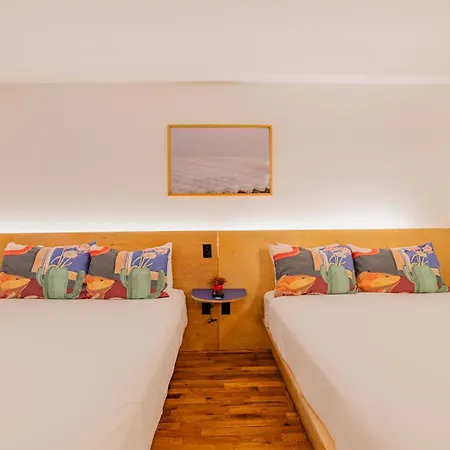 The Iris Hotel 2*