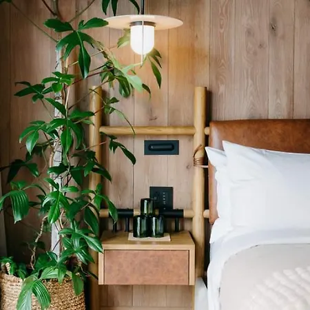 Hotel 1 5*