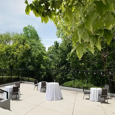 Sonesta Airport Hotel Nashville
