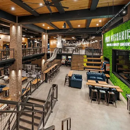 Getaway - Rooftop, Garage, Near Broadway! * Nashville