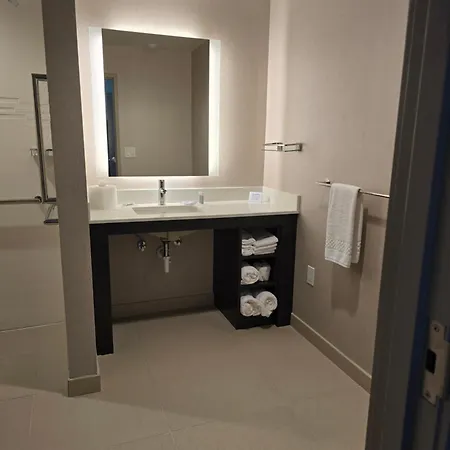 By Marriott Metro Center 3*
