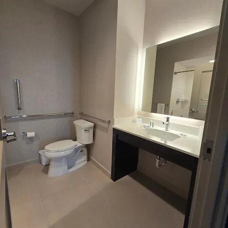 By Marriott Metro Center 3* Nashville