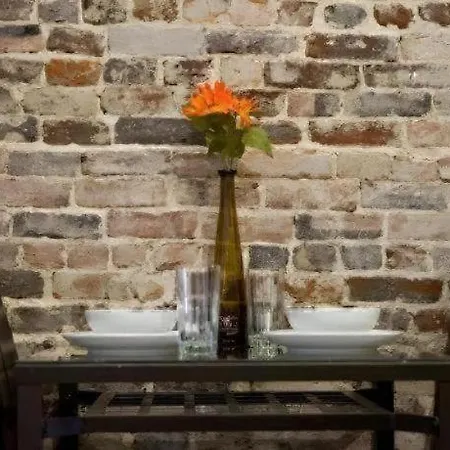 Hostel Downtown - Adults Only *