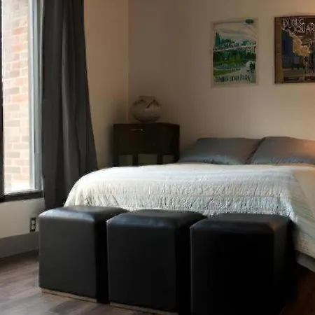 Downtown - Adults Only Hostel *
