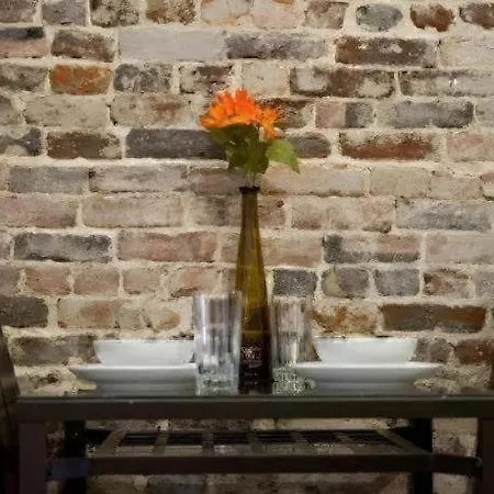 Hostel Downtown - Adults Only *