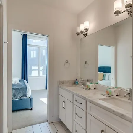 Holiday home Edgehill Hq Luxury 3 Kings 2 Car Garage Nashville