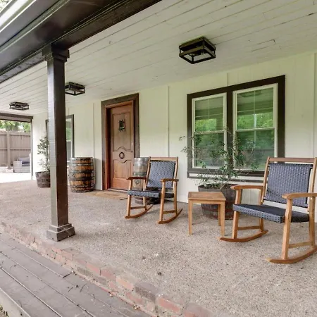 Holiday home East One Level With Big Yard Nashville