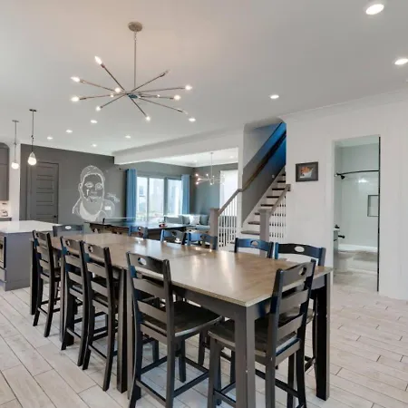 The Mural House, 11 Bed Group Hq ,near The Gulch Holiday home