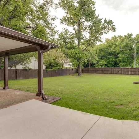 Holiday home East One Level With Big Yard *