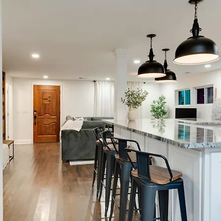 East One Level With Big Yard Nashville