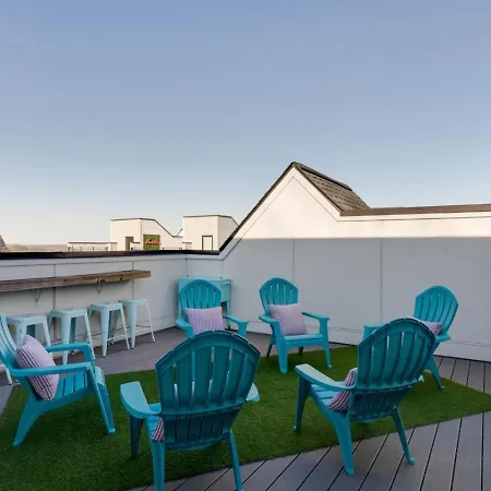 Holiday home Music Valley Pad, Rooftop, 5 Min To Opry *