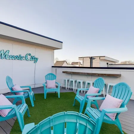 Holiday home Music Valley Pad, Rooftop, 5 Min To Opry Nashville