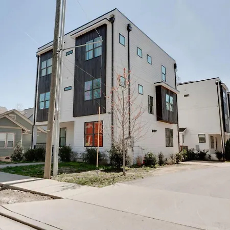 The Mural House, 11 Bed Group Hq ,near The Gulch Holiday home *
