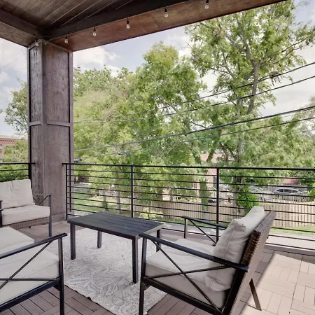 Prime West End 2br W, Sauna And Balcony Near Vandy! * Nashville