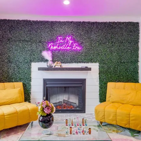 Chic Retreat, River Views And Vip Vibes Apartment