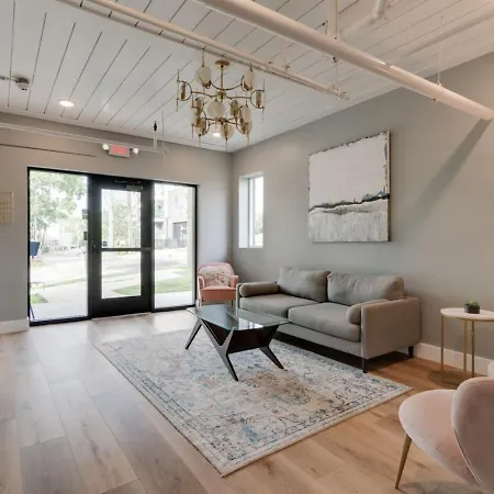 Prime West End 2br W, Sauna And Balcony Near Vandy! Apartment *