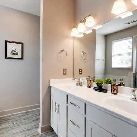 Holiday home Funtastic 4 Bdr In The Nations Nashville