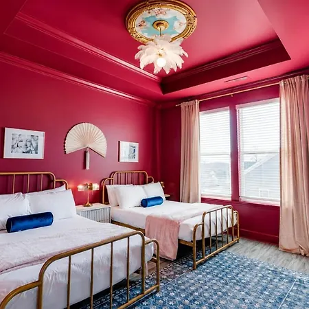 Holiday home Funtastic 4 Bdr In The Nations