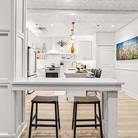 Music Alley - Walk To Broadway & Printers Alley Holiday home *
