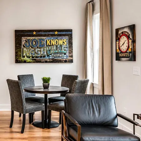 Scovel Row Retreat-rooftop Views Near Broadway *