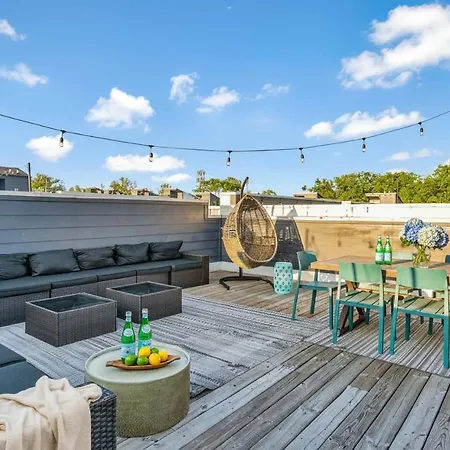 Rooftop Deck 2 Car Garage Near Downtown * Nashville