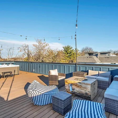 Twin Homes Rooftop Deck Hot Tub Outdoor Kitchen Holiday home
