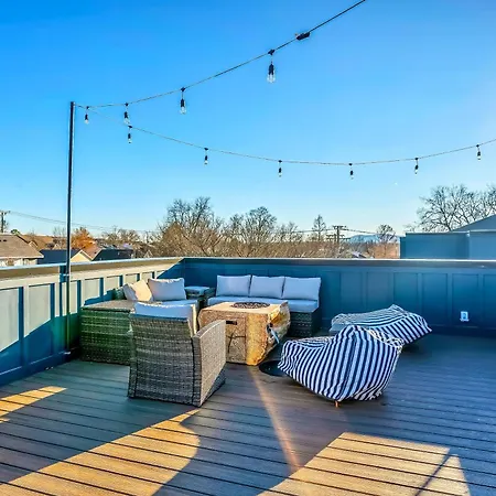 Holiday home Twin Homes Rooftop Deck Hot Tub Outdoor Kitchen