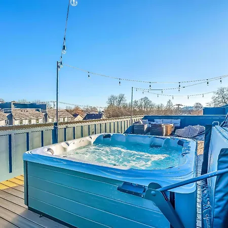 Twin Homes Rooftop Deck Hot Tub Outdoor Kitchen