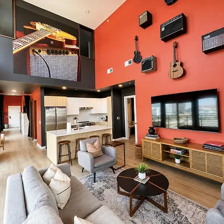 Holiday home Rhythm & Rooftop Penthouse | Skyline Views | Pool Nashville