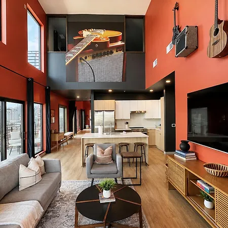 Rhythm & Rooftop Penthouse | Skyline Views | Pool * Nashville